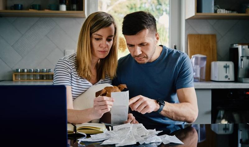 Jak przygotować się na nadchodzące problemy finansowe i skorzystać z przydatnych wskazówek?