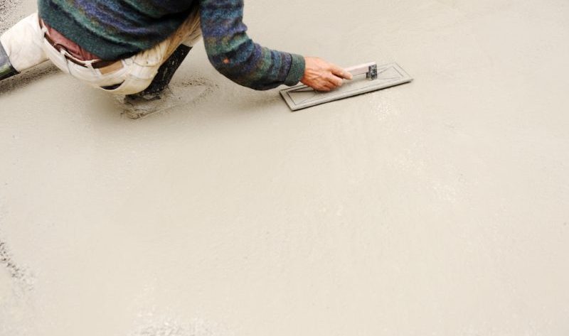 Podgrzewanie wody w basenie za pomocą wymiennika ciepła i elektrycznego podgrzewacza